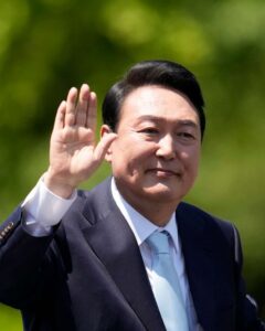 Yoon Suk Yeol