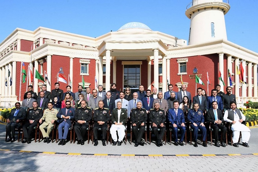 Dr. Arif Alvi