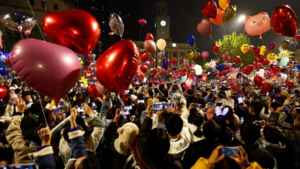 Thousands Gather to Welcome New Year in China