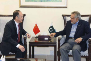Minister Dar