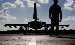 UK Minister Not Ruling Out Delivery of Fighter Jets to Kyiv