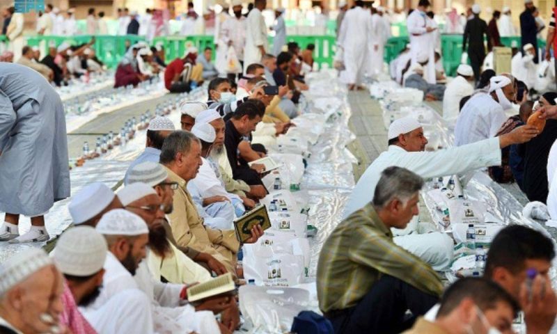 Iftar Meals, Visitors