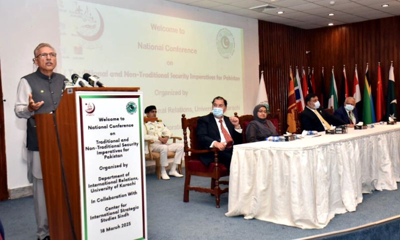 President Alvi, Arif Alvi, Students, IT, Information Technology, Artificial Intelligence, AI, Karachi University, Government, Democracy, Health, Education