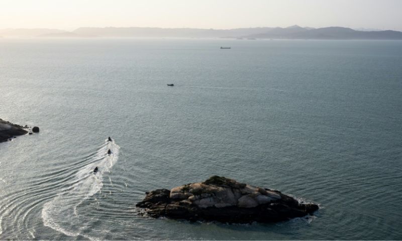 Taiwan, Islanders, Chinese, Military, Beijing, Matsu, Island, Nangan, Civilians, Tourists