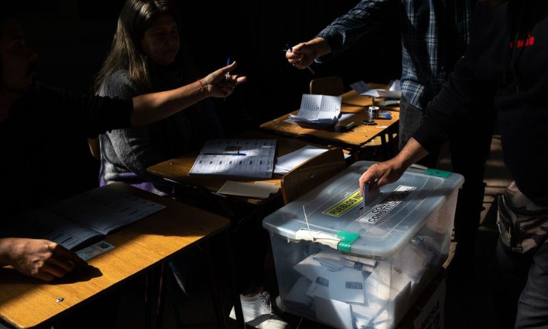 New, Constitution, Win, Majority, Vote