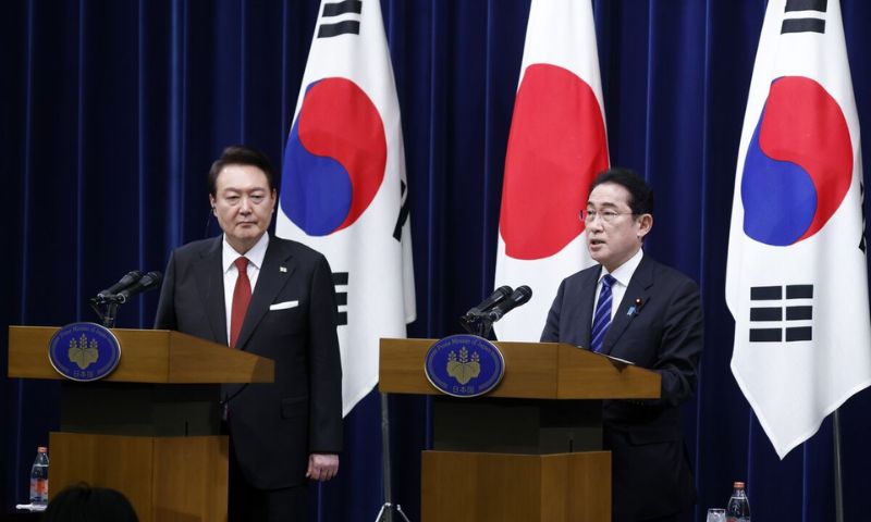 Japanese PM in South Korea for Momentous Summit