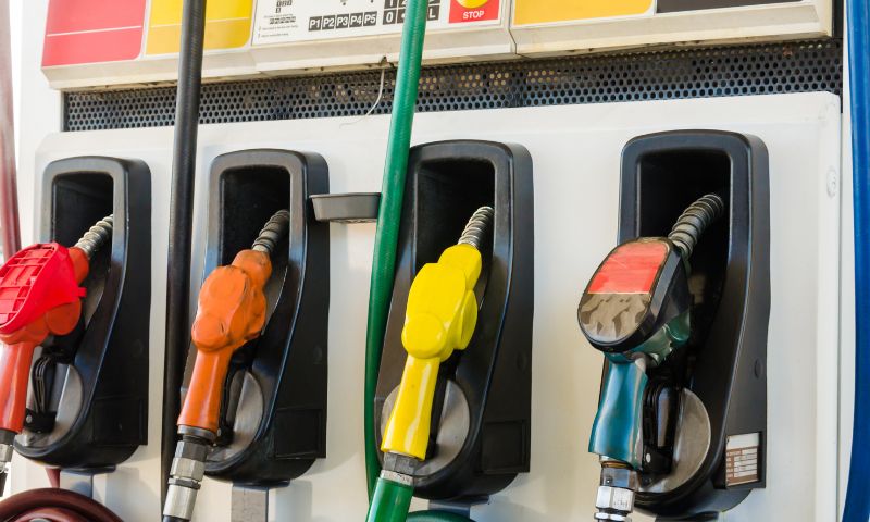 Pakistan, Petrol, Price, Diesel, Finance Minister, Ishaq Dar, Light Diesel, Government, Inflation, Dollar, Oil