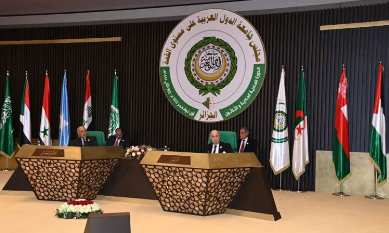 Attends, First, Arab, League, Meeting