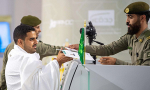 First Yemeni Hajj Flight Arrives in Jeddah from Sanaa