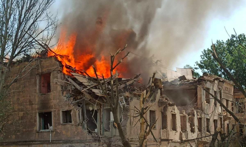 Three Dead, Over 40 Injured as Russian Rocket Strikes Ukrainian Restaurant in Kramatorsk