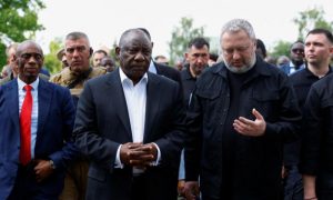 Captial, Leaders, Mission, President, Saturday, Authorities, City, Foreign Minister