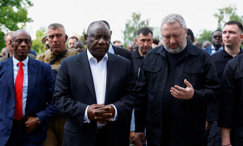 Captial, Leaders, Mission, President, Saturday, Authorities, City, Foreign Minister