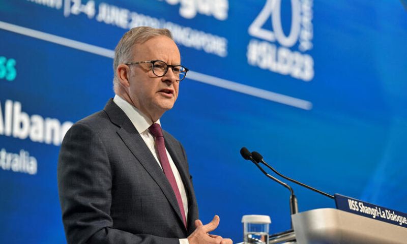 Australia, Ukraine, Russia, Prime Minister, Government, High Court, Canberra, Embassy, Parliament, Assistance, Media