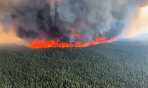 Columbia, Spread, Central, British, Weekend, United States, Climate, Officials, Region, Temperatures, Weather, Weekend, Province, Reportters