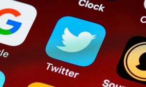 Twitter, Users, Verified, TweetDeck, Access