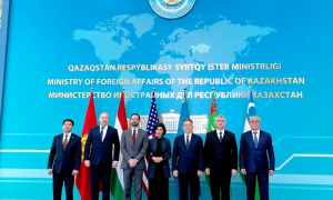Washington Holds Meeting with Central Asian Nations on Afghanistan