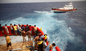 Mediterranean: Rescue Vessel Saves 438 Migrants