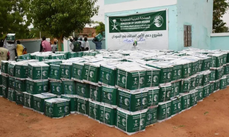 Saudi Aid Team Distributes Food Assistance in Sudan