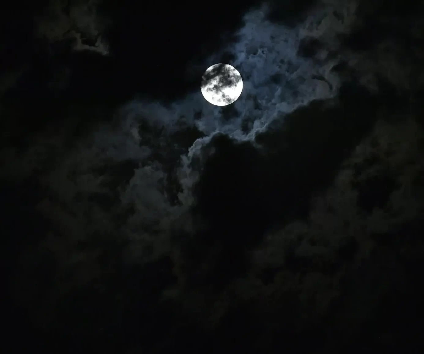 Super moon 1 e1693431667398