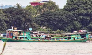 : Myanmar Boat Sinks