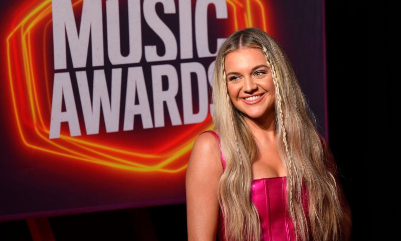 Kelsea Ballerini, Homecoming, Show, Knoxville, Tennessee, Music, Food City Center, Concert, Ingrid Andress, Georgia Webster,