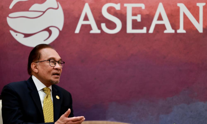 Malaysia PM Backs Regional Financial System to Achieve Economic Stability