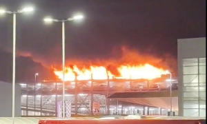 London’s Luton Airport Suspends Fights Amid Blaze