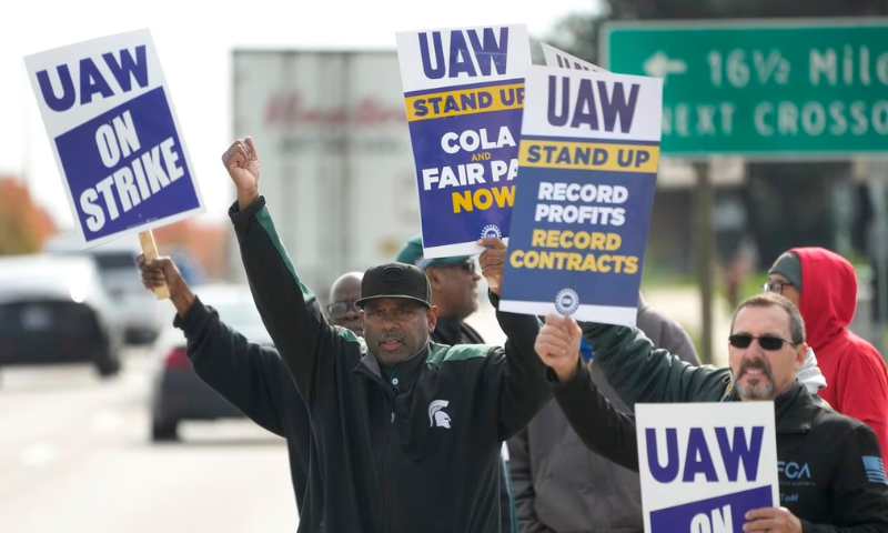 US Autoworkers Union Announces Agreement with Ford: Report
