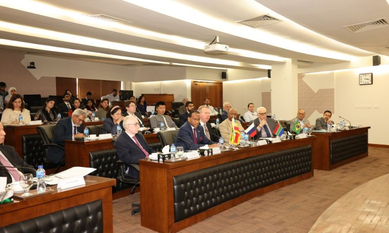 Pakistan, Islamabad, Envoy, Ambassador, business, officials,