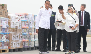 Indonesia Sends First Aid Consignment to Gaza as President Joko Widodo Demands Ceasefire