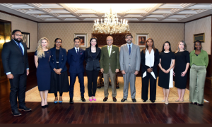 Pakistan's President Urges Foreign Investors to Benefit from Pakistan's Improved Business Climate