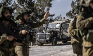 Hamas Targets Israeli Soldiers' Encampment in Central Gaza Strip