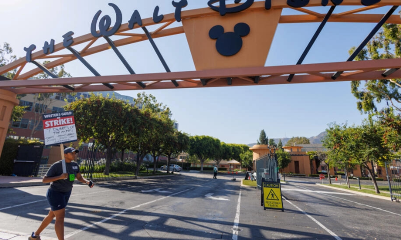 Hollywood actors ratify contract to formally end strike