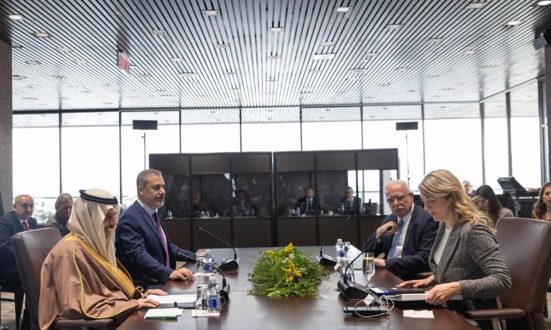 Ministerial Committee, Joint Arab-Islamic Extraordinary Summit, Canadian FM, Kingdom of Saudi Arabia, KSA, Prince Faisal bin Farhan bin Abdullah, , Canadian Foreign Minister