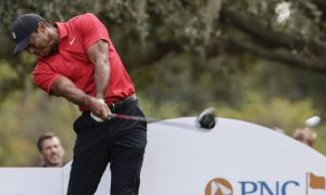 Tiger Woods, Nike, Gold, Riviera Country Club,