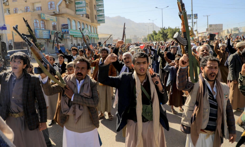 Yemen Rebels Threaten US, Britain with Bigger Reprisals