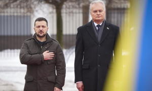 Zelensky Warns of Russia's Strength Amid Western Aid Delays to Ukraine