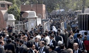 LHCBA, Professional Group, Hamid Khan, Lahore High Court Bar Association, Asma Jahangir's independent group, Asad Manzoor Butt, Saqib Akram Gondal,