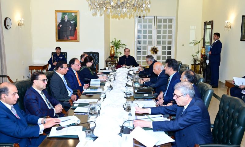 Pakistan’s Prime Minister, Shehbaz Sharif, uninterrupted gas, power supply, Ramadan, foreign investors, gas and oil,