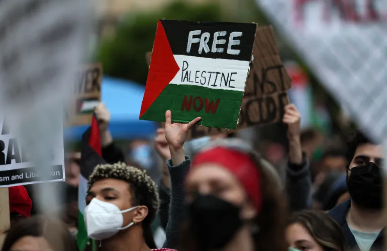2024 04 25T232232Z 163016222 RC2UD7AAEM9Y RTRMADP 3 ISRAEL PALESTINIANS USA PROTEST 1714106282