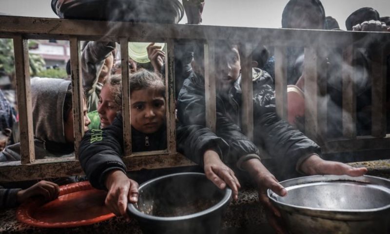 UK, Foreign Minister, Gaza, Famine, David Cameron, Royal Navy, Aid Corridor, Gaza Strip, United States, Mediterranean, British, United States, Cyprus, Palestinians, Hamas