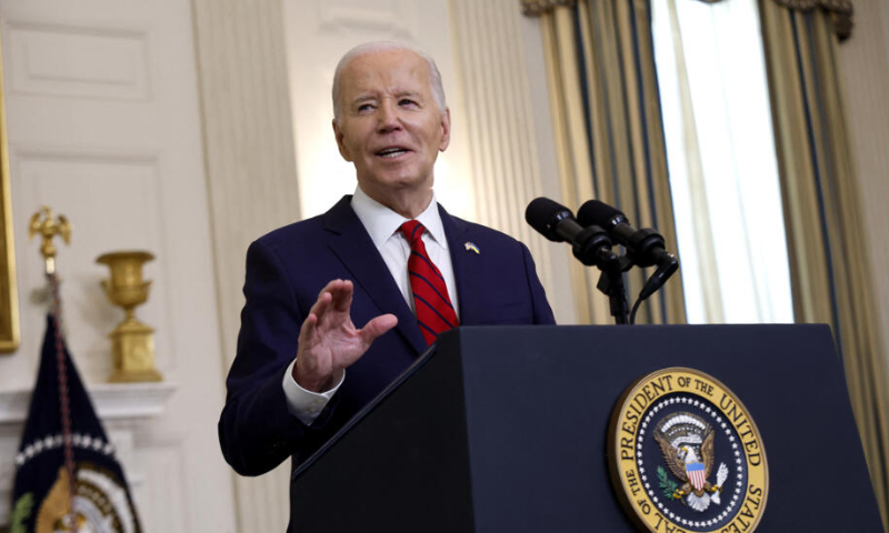US President Signs $61 Billion Military Aid Bill for Ukraine