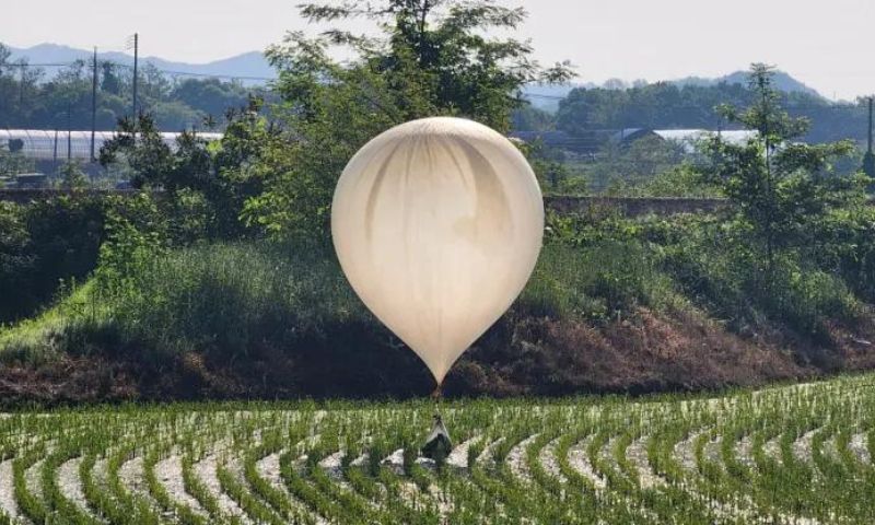 South Korea, North Korea, Ministry, Kim Jong Un, Balloons, Trash, Pyongyang, Seoul