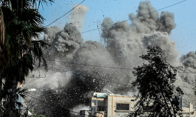 Israel Pounds Gaza as Mediators to Discuss Truce Hostage Plan Death Toll Soars to 36586 2