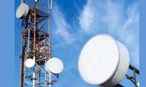 Pakistan Telecom Sector Records Rs 735 Billion Revenue Economic Survey