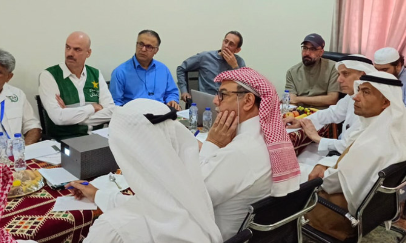 Pakistani Minister Commends Saudi Arabias Efforts for Hajj