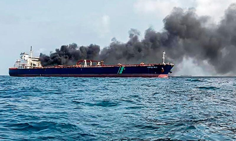 Singapore, Oil Tankers, Fire