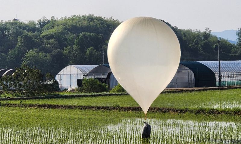 Balloons, North Korea, Trash, UN, South Korea,