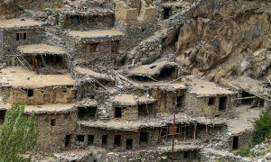 Families Of Hunderman Village Divided By Pakistan India Conflict