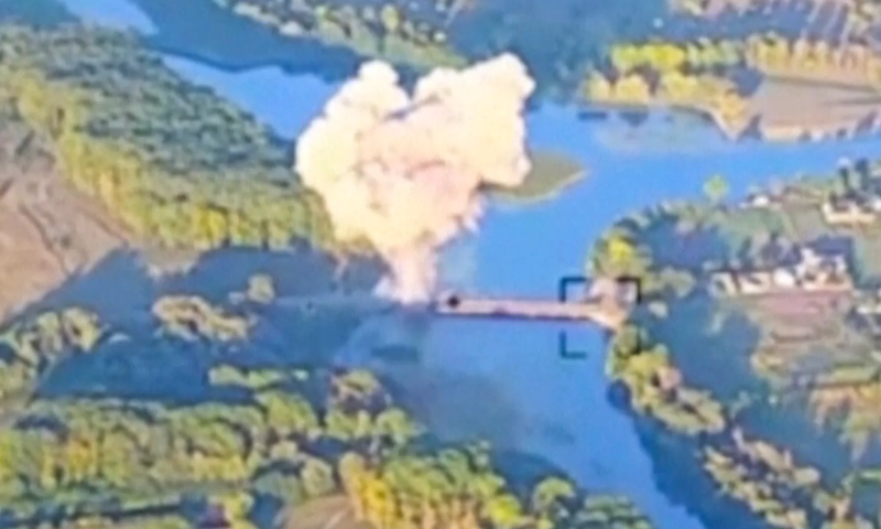 Ukraine, Russia, Kursk, Bridge, Moscow, Kyiv, Troops, Donetsk, Kherson, Air Strikes, Drones, Missiles, Volodymyr Zelensky,